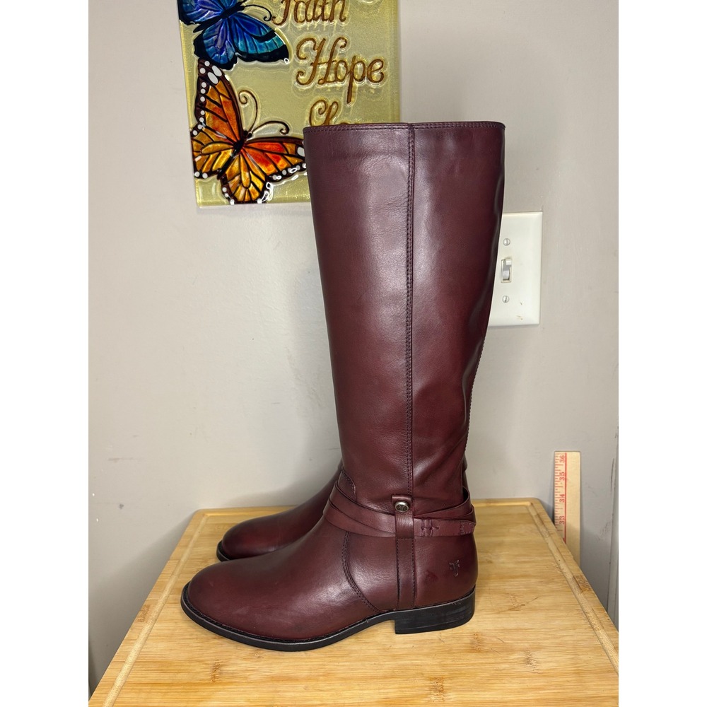 Frye Melissa Belted Tall Boots Merlot Crust Veg Leather Riding Boot Womens 6B
